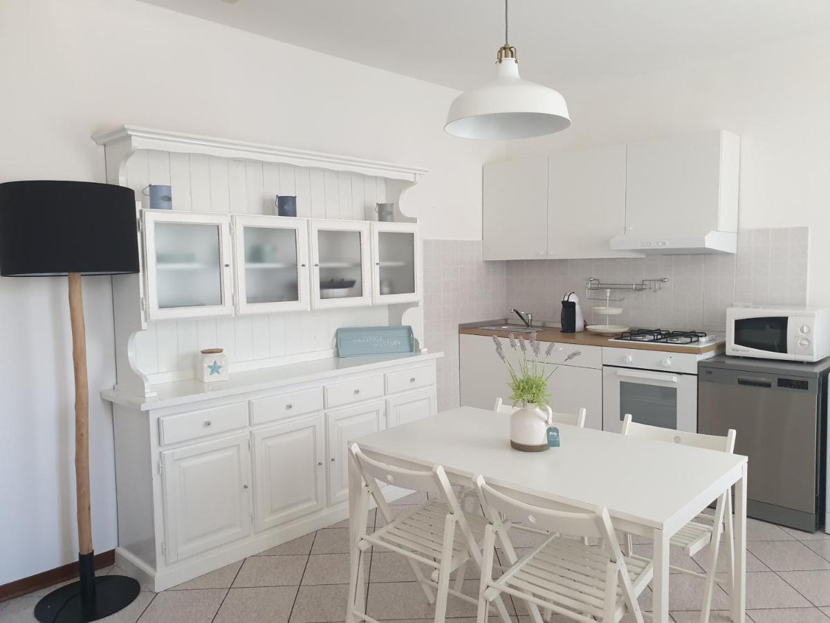 Apartamento La Casa Di Mattia Pula Exterior foto
