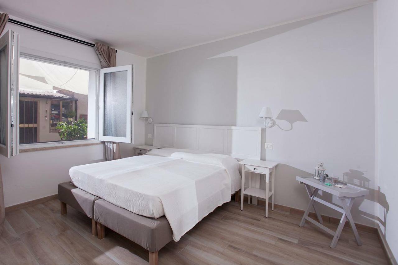Apartamento La Casa Di Mattia Pula Exterior foto
