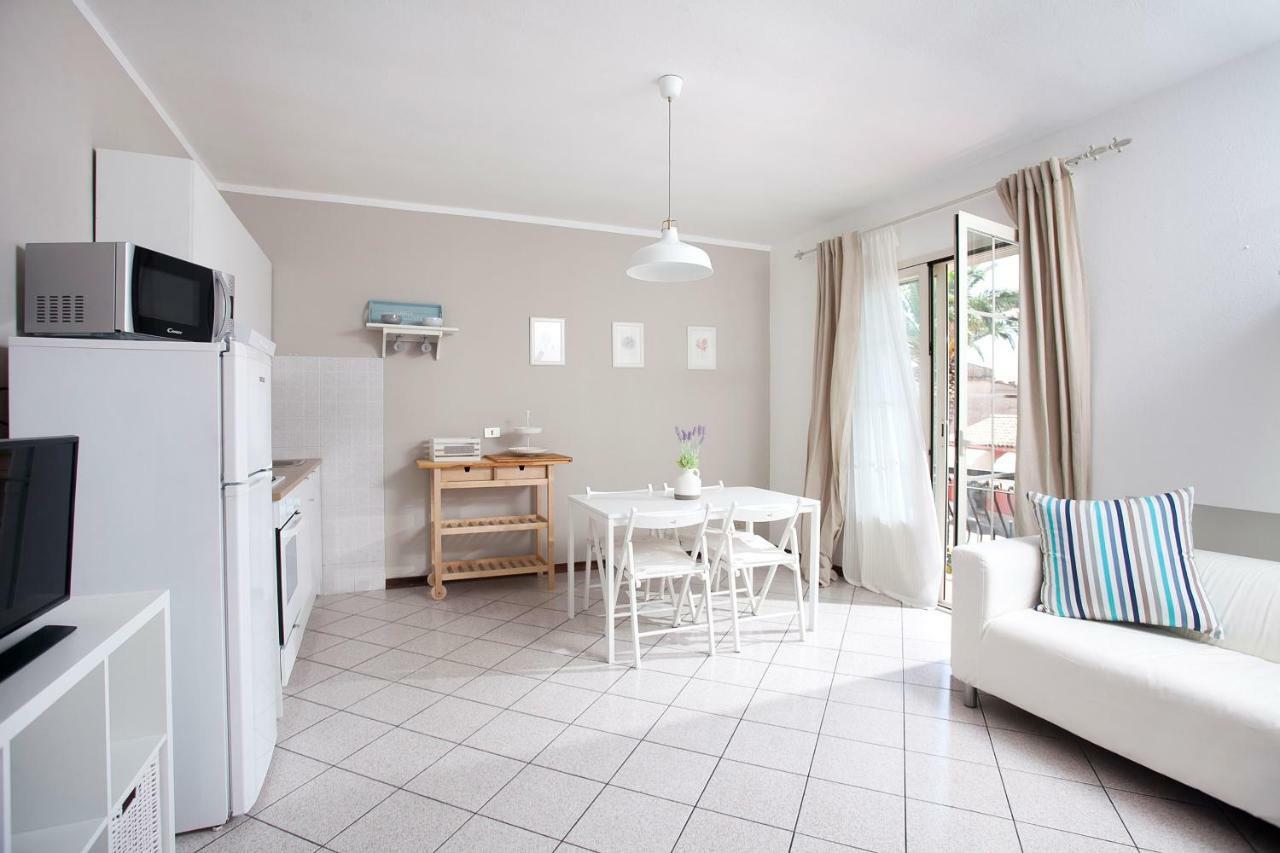 Apartamento La Casa Di Mattia Pula Exterior foto